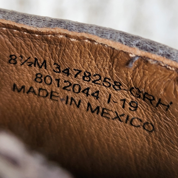 Frye "Carson Piping Bootie" Graphite Grey Leather Ankle Boot | Women's Size 8.5 - Picture 11 of 13